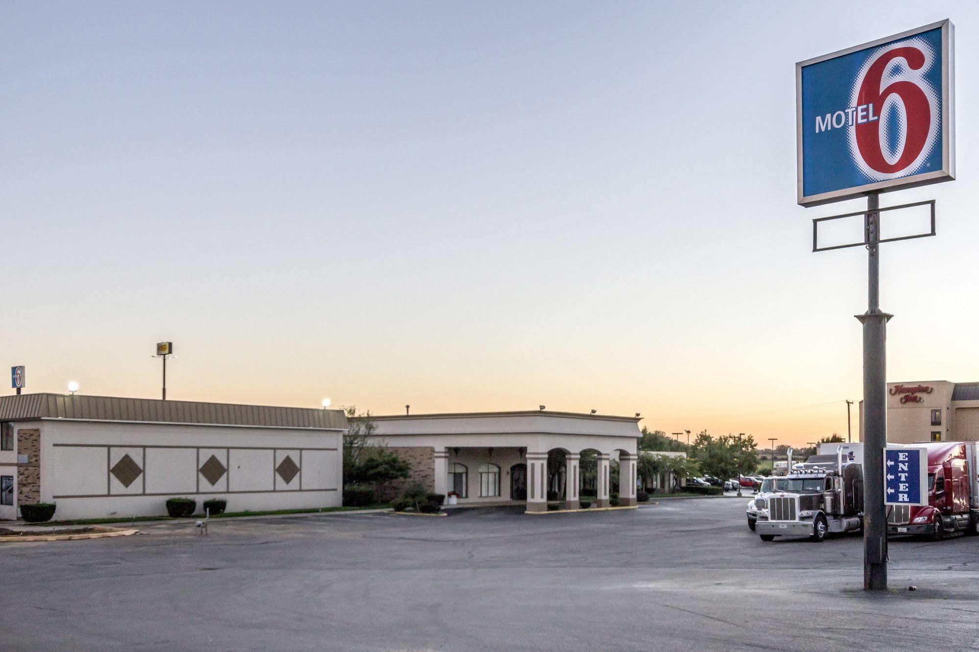 Motel 6-Springfield, Oh Buitenkant foto